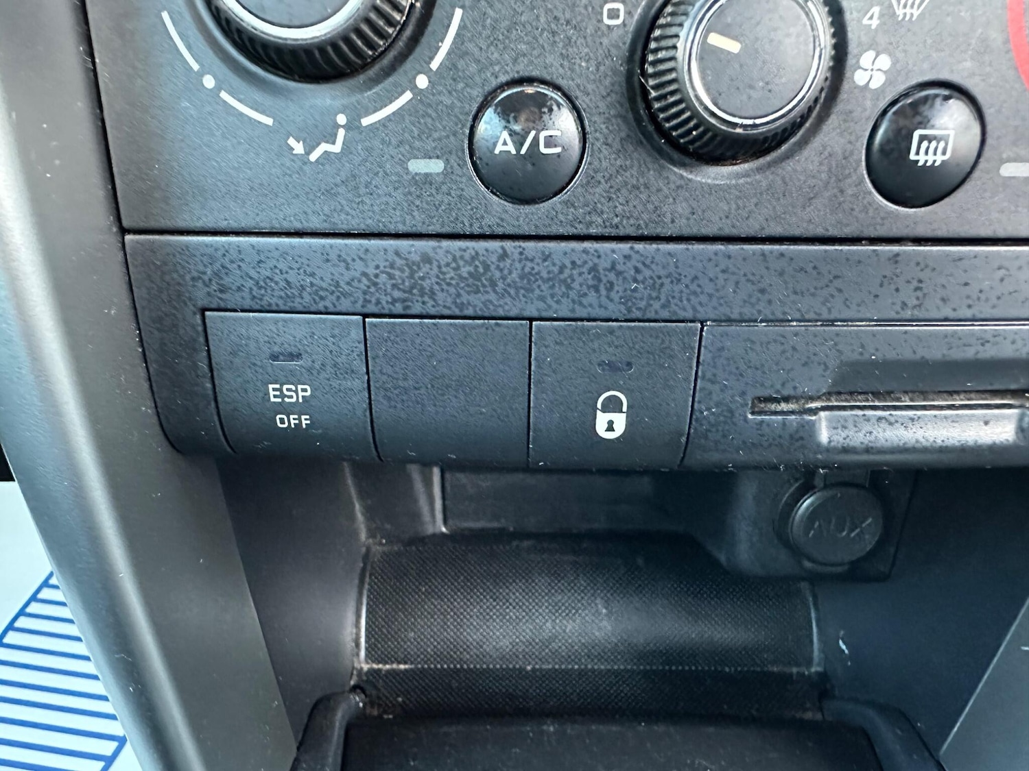 Used Peugeot 207 2014 for sale - 77940353: Photo 26