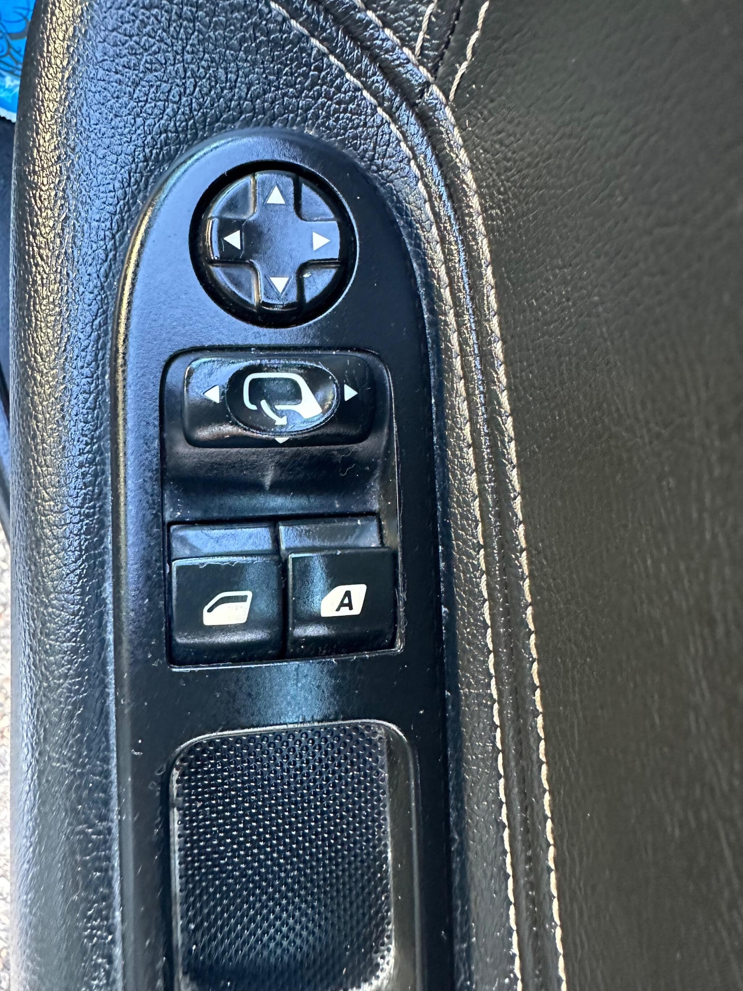 Used Peugeot 207 2014 for sale - 77940353: Photo 28