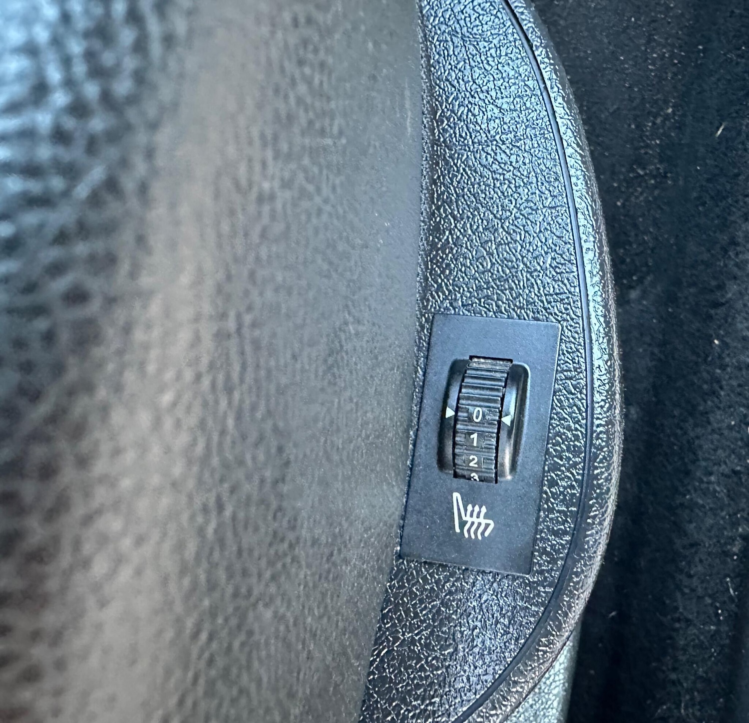 Used Peugeot 207 2014 for sale - 77940353: Photo 29