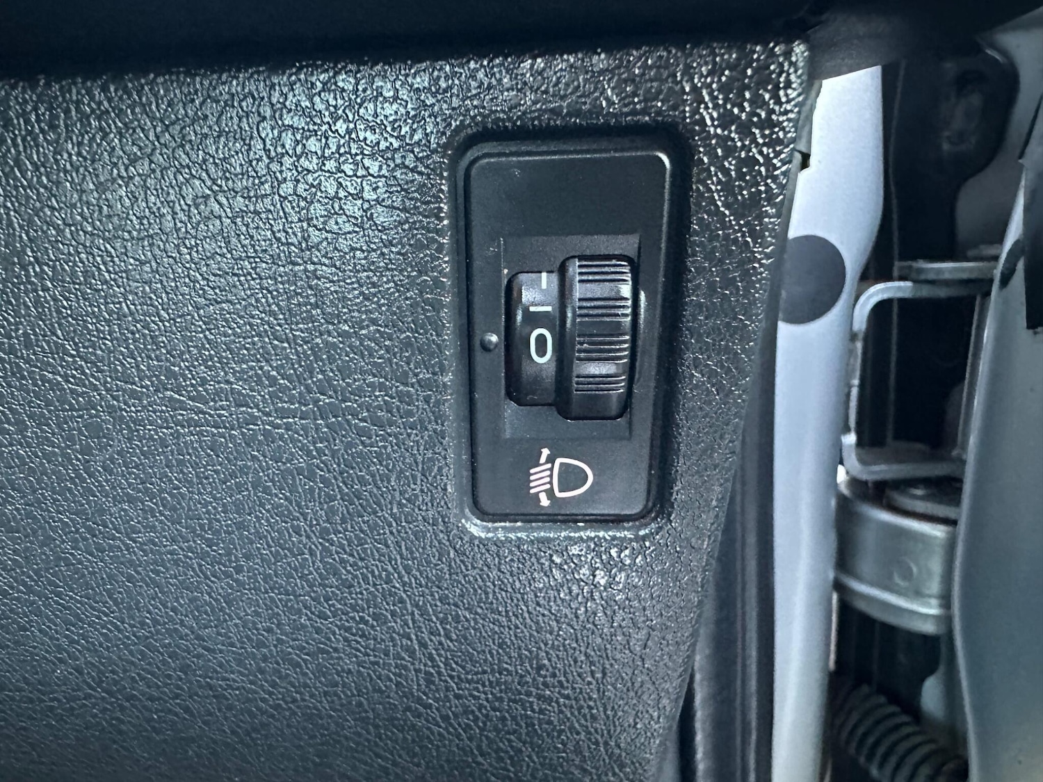 Used Peugeot 207 2014 for sale - 77940353: Photo 30