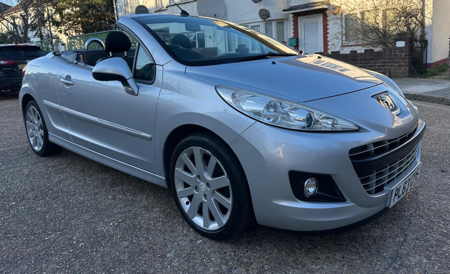 Used Peugeot 207 2014 for sale - 77940353: Photo 5