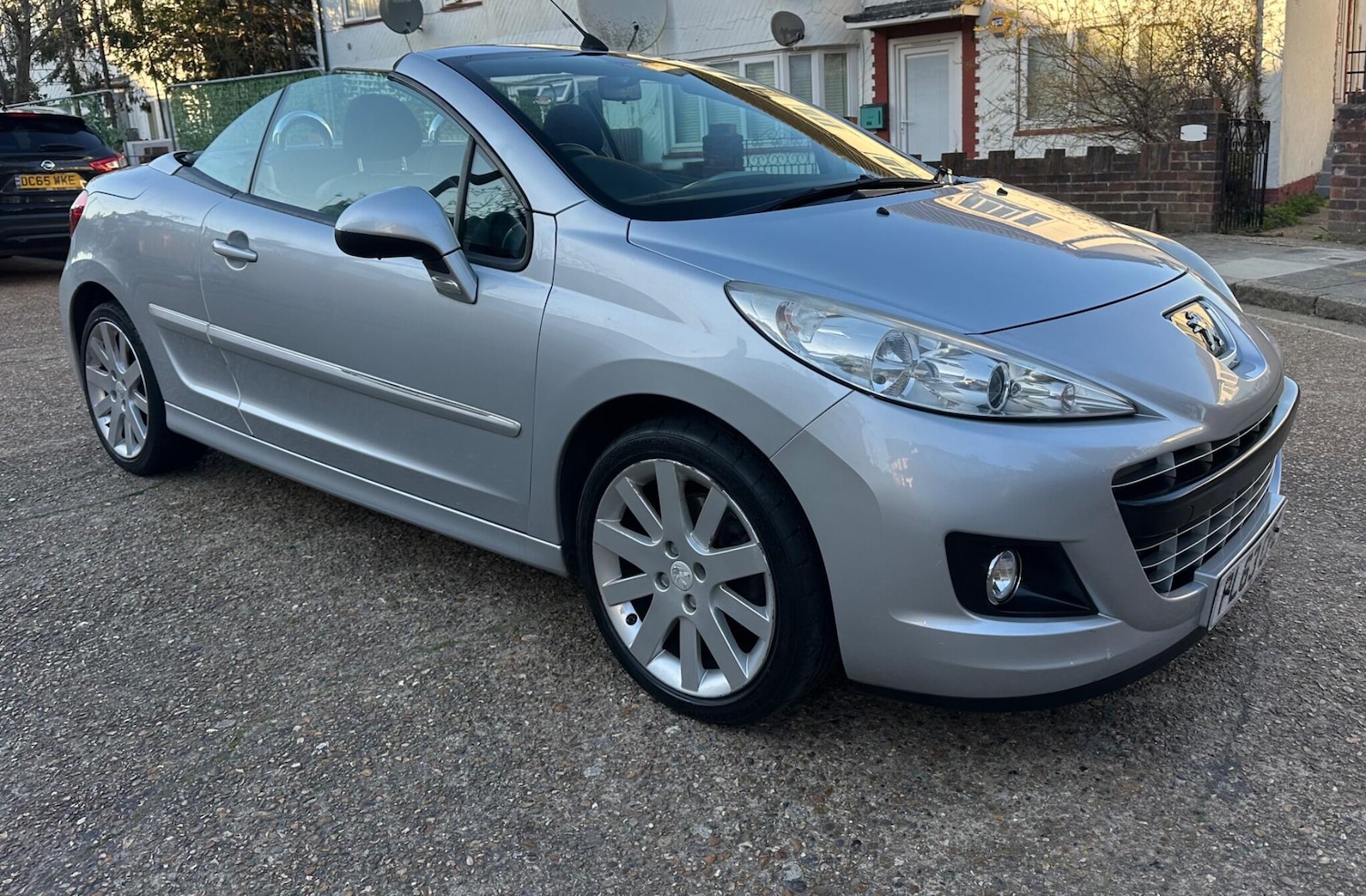Used Peugeot 207 2014 for sale - 77940353: Photo 6