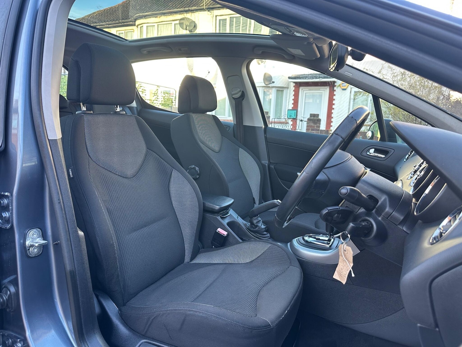 Used Peugeot 308 for sale - 77658970: Photo 12