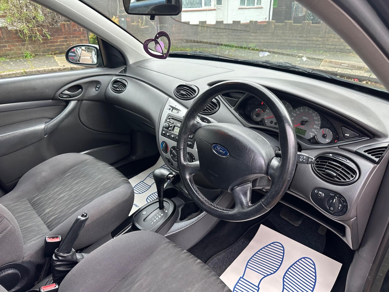 Used Ford Focus 2004 for sale - 77403888: Photo 20