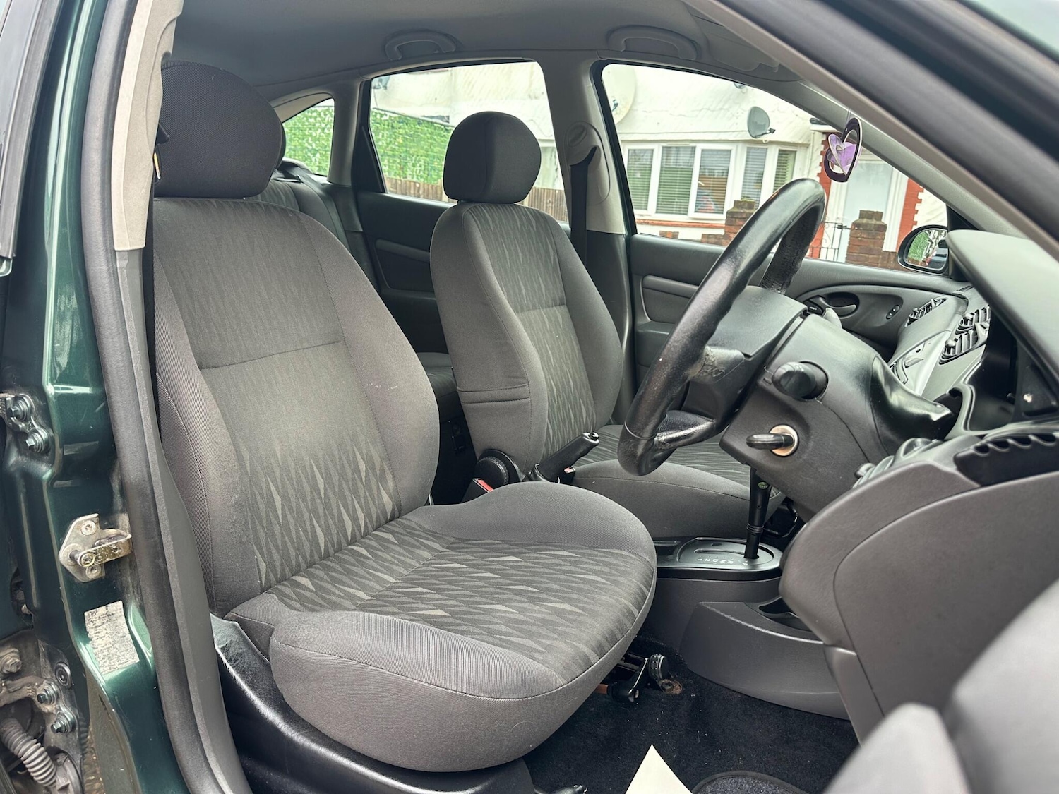 Used Ford Focus 2004 for sale - 77403888: Photo 21