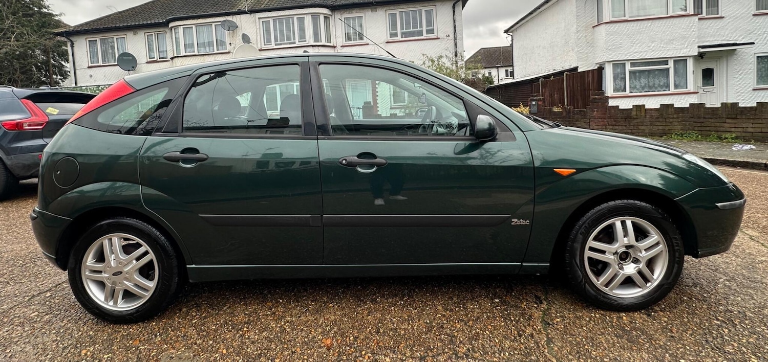 Used Ford Focus 2004 for sale - 77403888: Photo 4