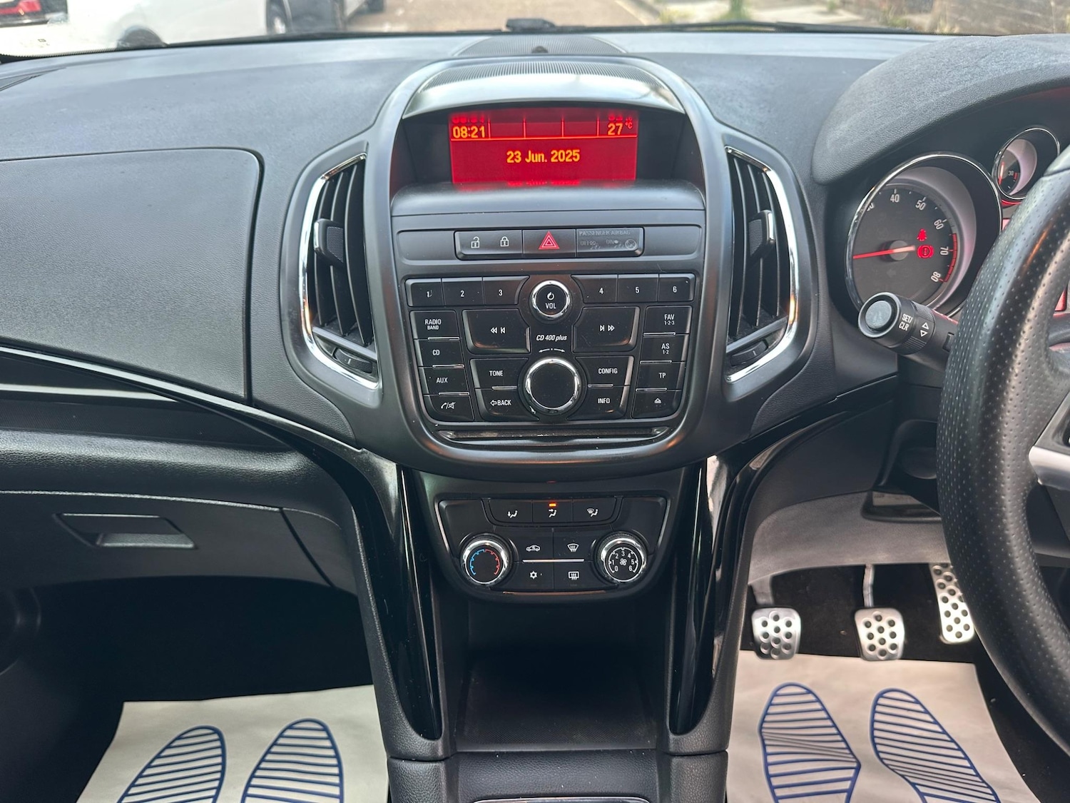Vehicle 25