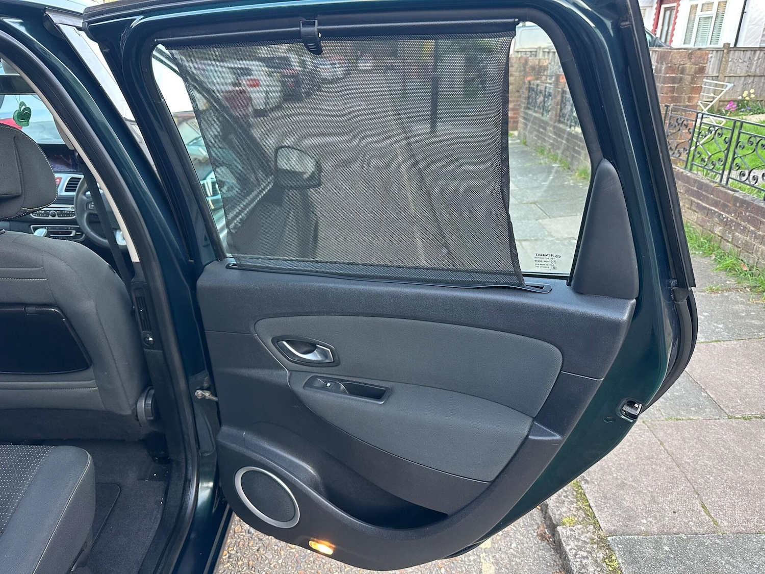 Used Renault Scenic 2009 for sale - 77957251: Photo 27