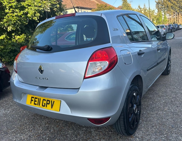 Used Renault Clio 2011 for sale - 74686748: Photo 8