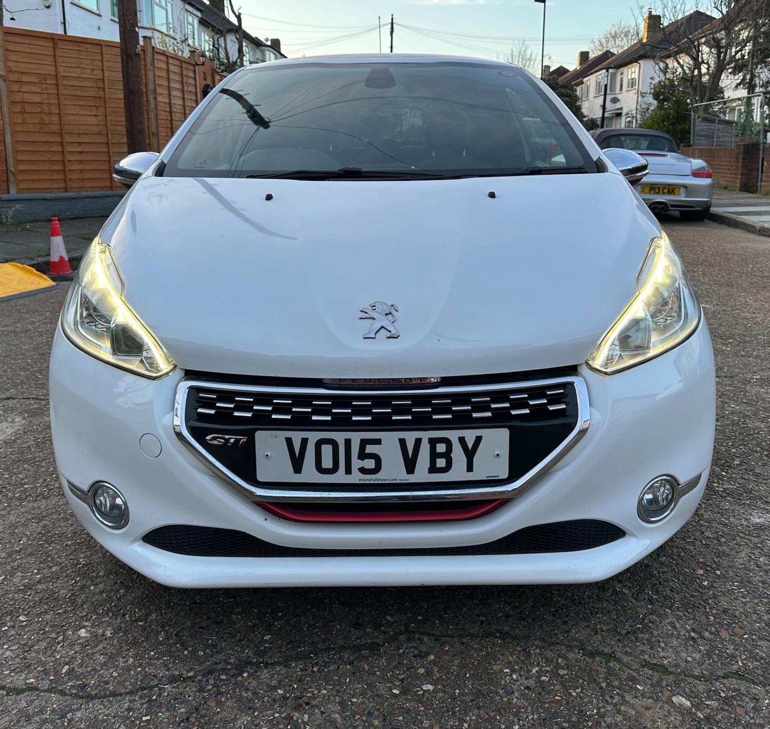 Used Peugeot 208 for sale - 77883485: Photo 2