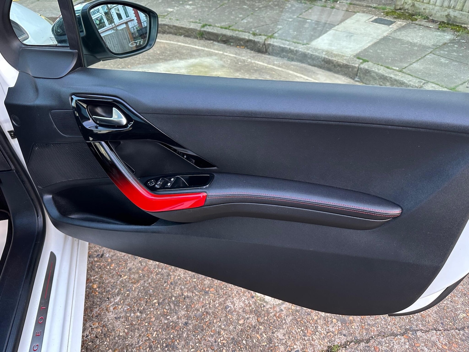 Used Peugeot 208 for sale - 77883485: Photo 22