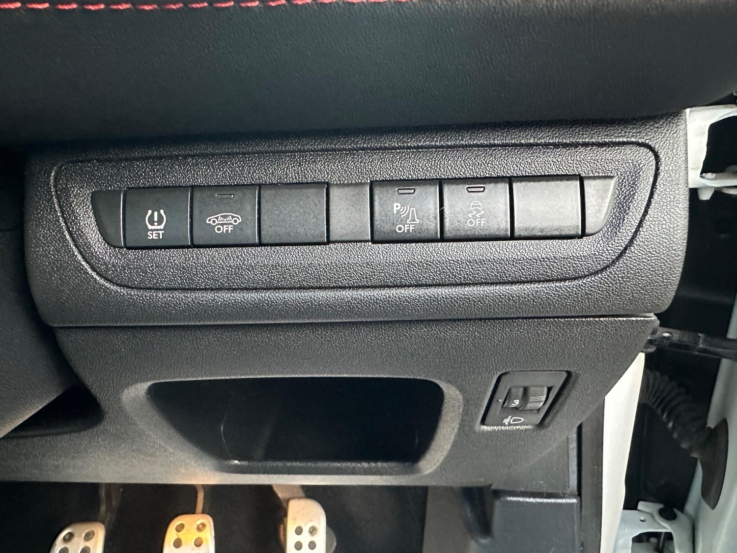 Used Peugeot 208 for sale - 77883485: Photo 35