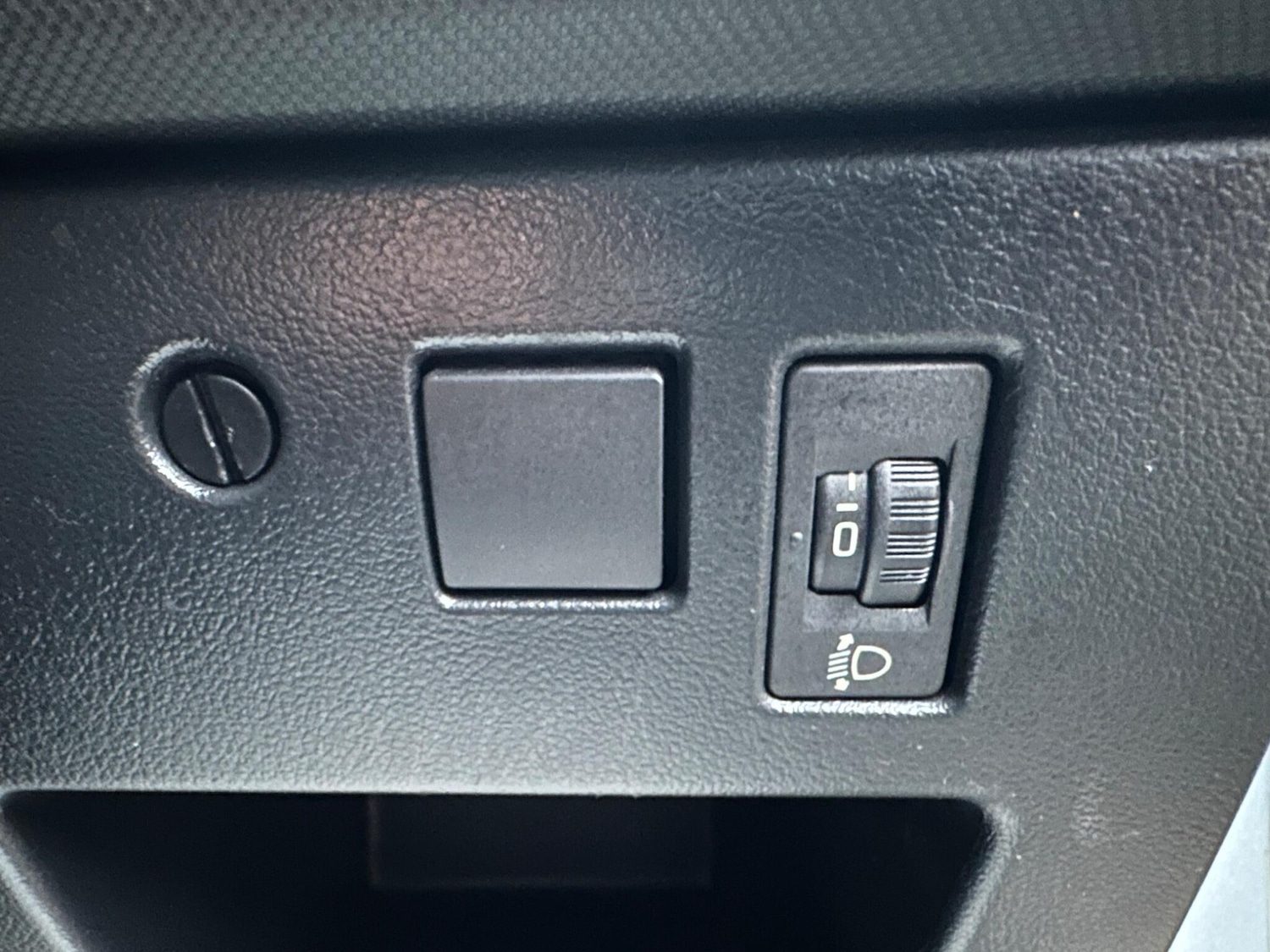 Used Peugeot 308 2010 for sale - 76688968: Photo 14