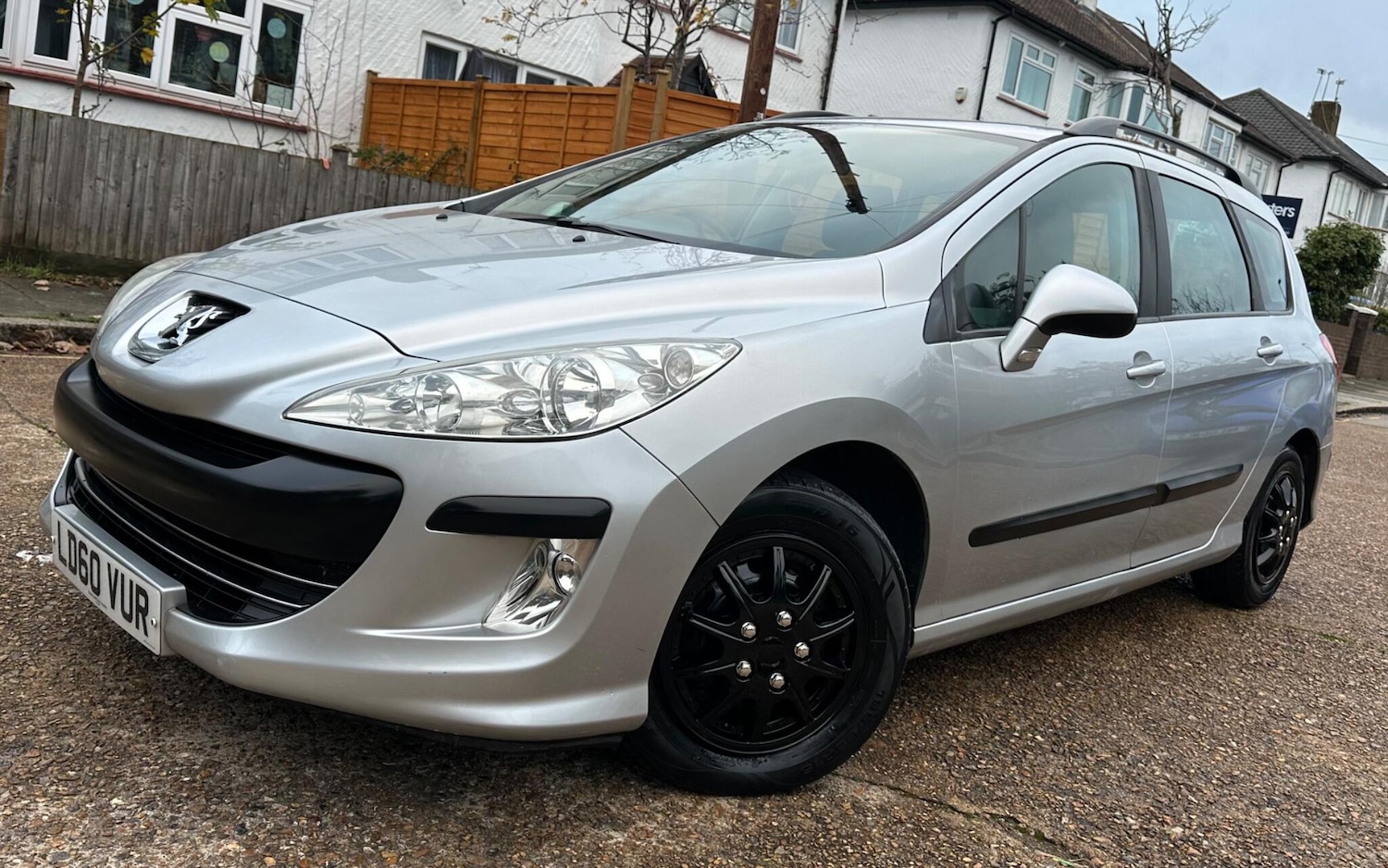 Used Peugeot 308 2010 for sale - 76688968: Photo 2