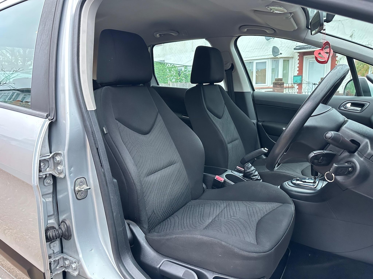 Used Peugeot 308 2010 for sale - 76688968: Photo 22