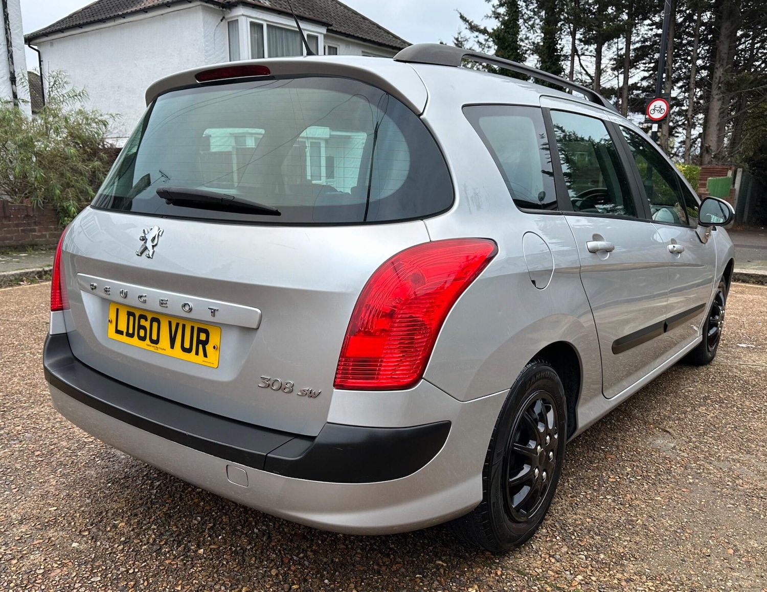 Used Peugeot 308 2010 for sale - 76688968: Photo 5