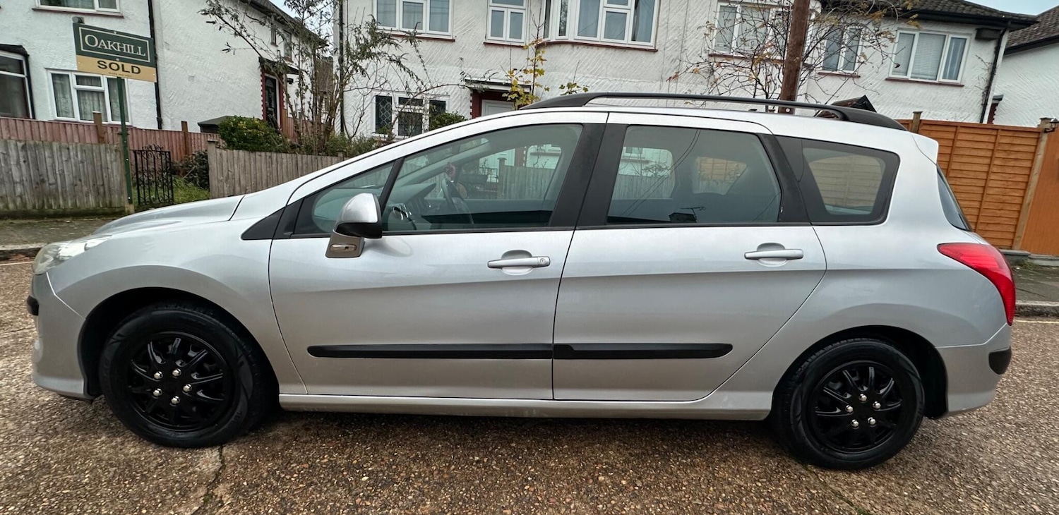 Used Peugeot 308 2010 for sale - 76688968: Photo 8
