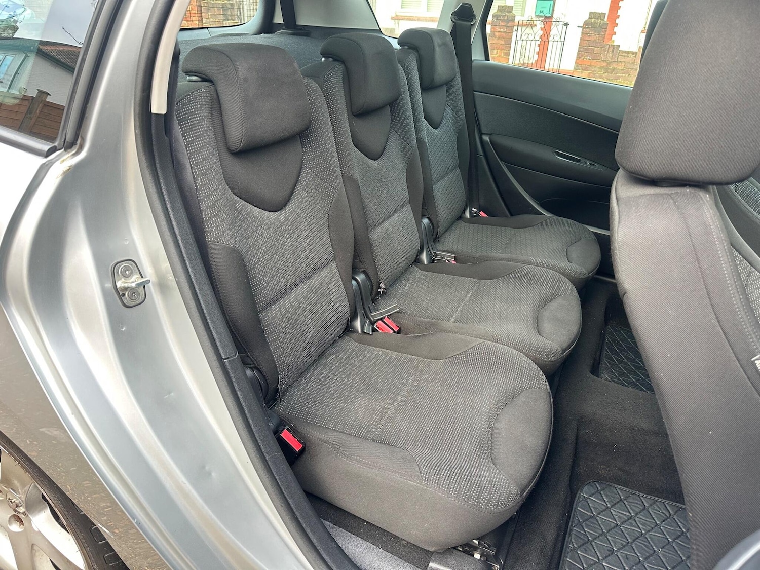 Used Peugeot 308 2010 for sale - 77550419: Photo 13