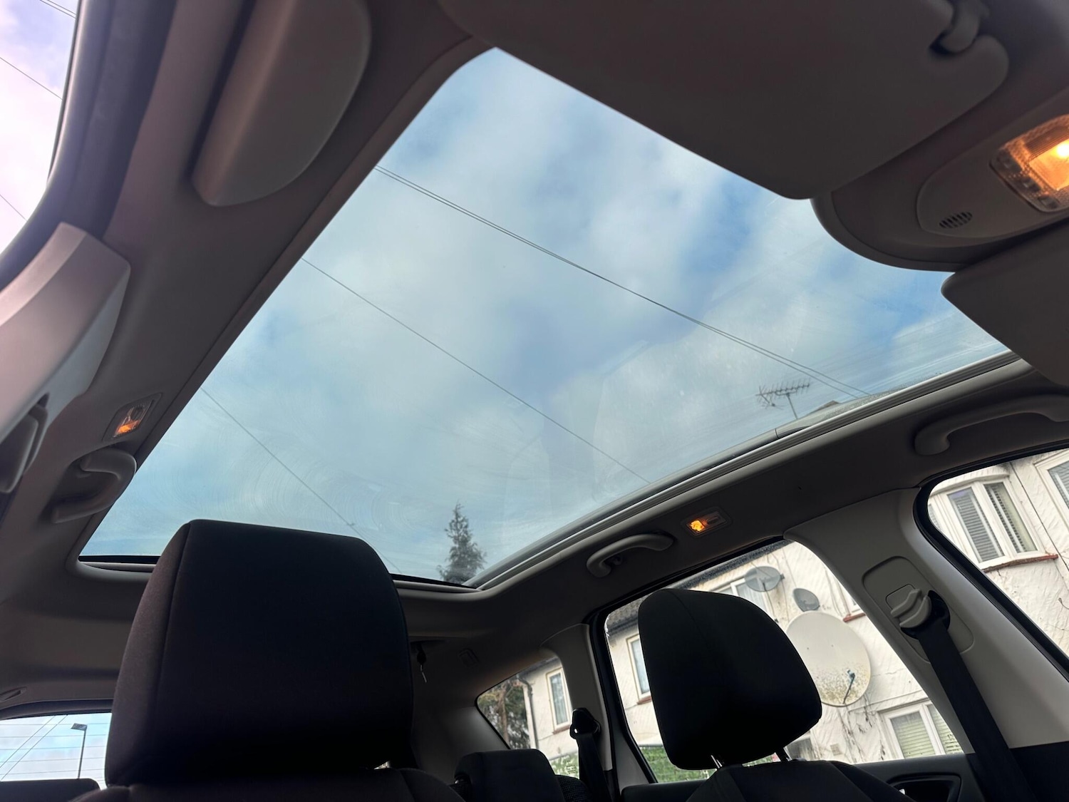 Used Peugeot 308 2010 for sale - 77550419: Photo 28