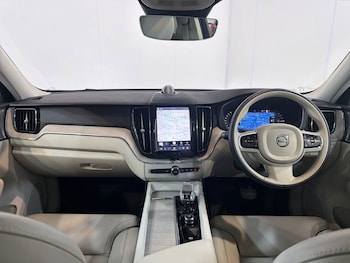 Used Volvo XC60 2022 for sale - 79589261: Photo