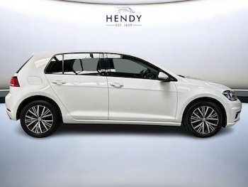 Used Volkswagen Golf 2019 for sale - 79199001: Photo