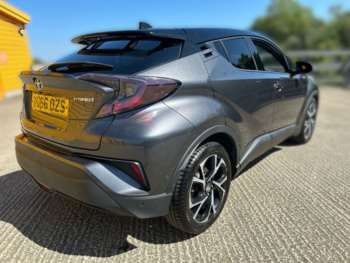 Used Toyota C-HR 2017 for sale - 74847275: Photo