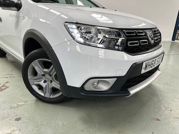 Used Dacia Sandero Stepway 2019 for sale - 79302550: Photo