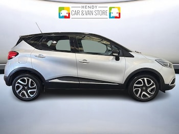 Used Renault Captur 2016 for sale - 79347531: Photo