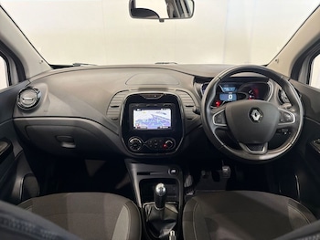 Used Renault Captur 2016 for sale - 79347531: Photo