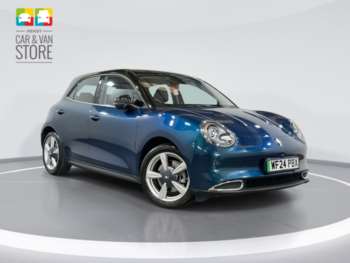 2024 (24) - 48KWH Pure+ 5-Door