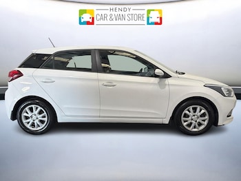 Used Hyundai i20 2017 for sale - 79199328: Photo