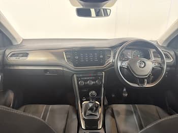 Used Volkswagen T-Roc 2019 for sale - 79395378: Photo