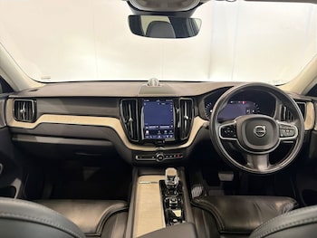 Used Volvo XC60 2021 for sale - 79200128: Photo