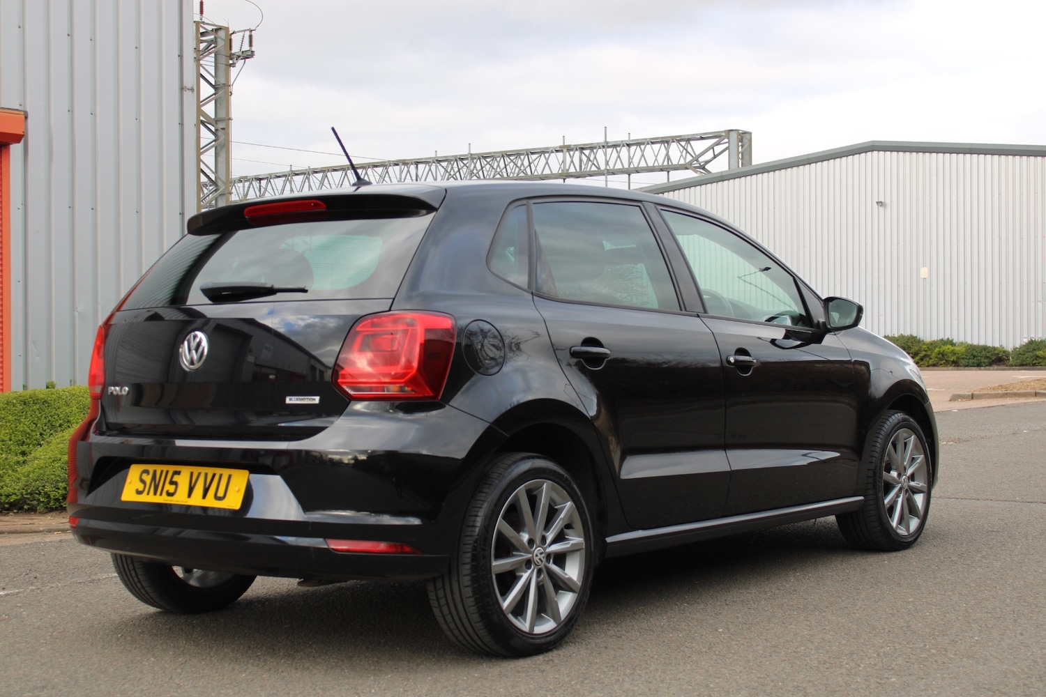 Used Volkswagen Polo 2015 for sale - 78070756: Photo 2