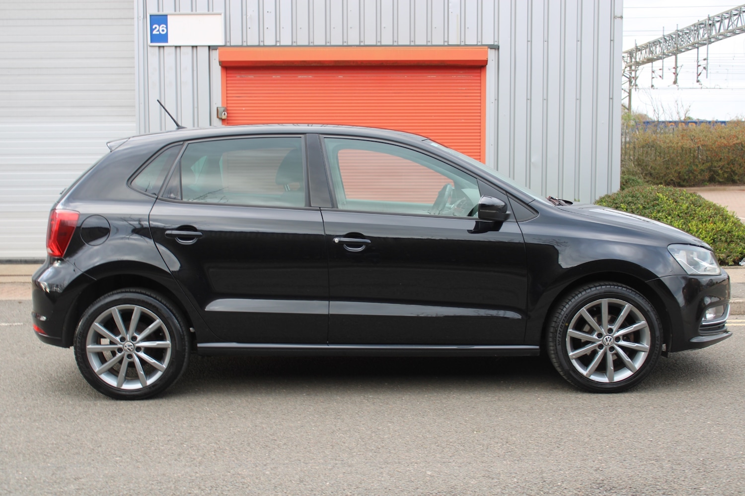 Used Volkswagen Polo 2015 for sale - 78070756: Photo 7