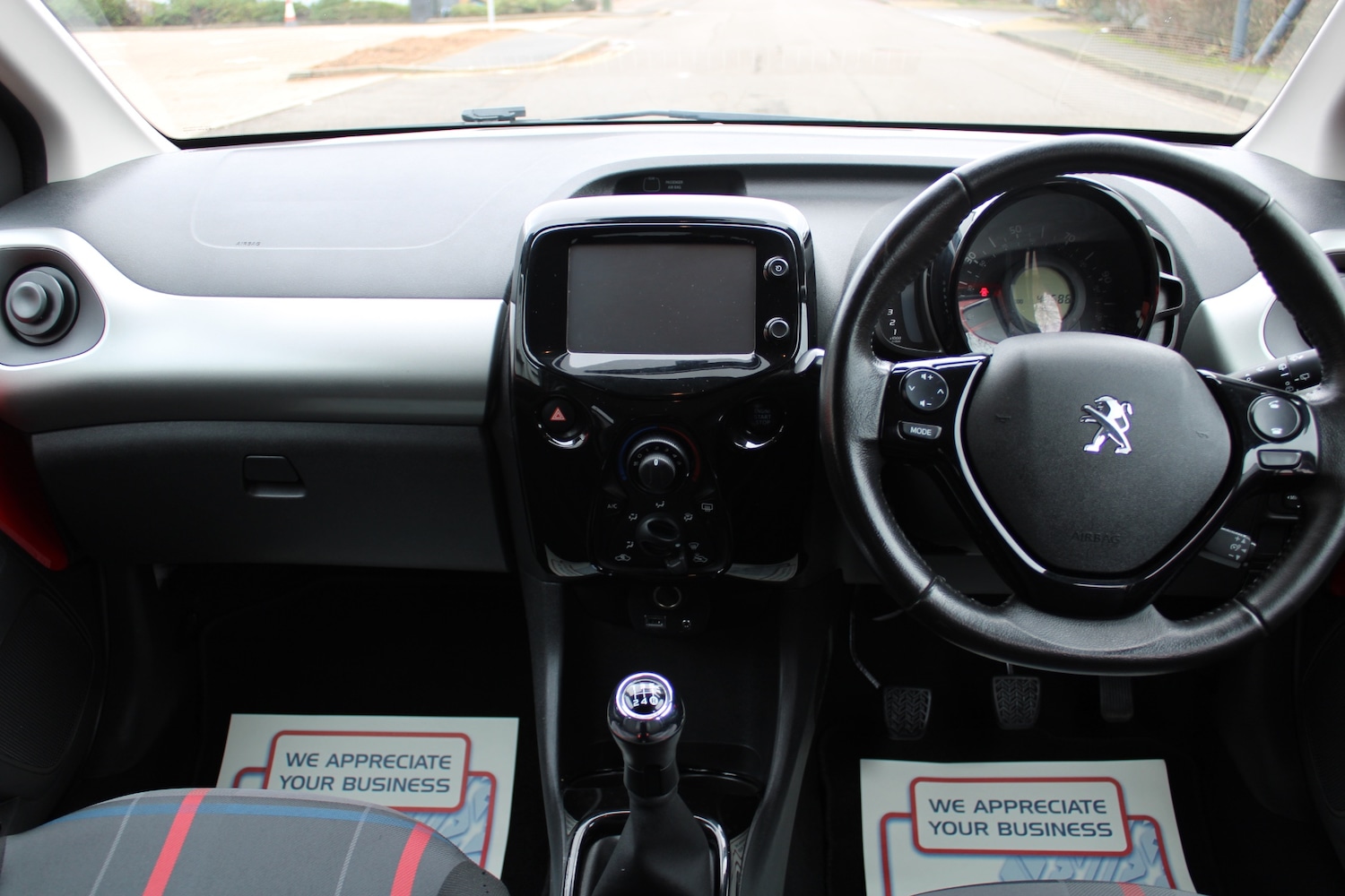 Used Peugeot 108 2015 for sale - 77595618: Photo 17