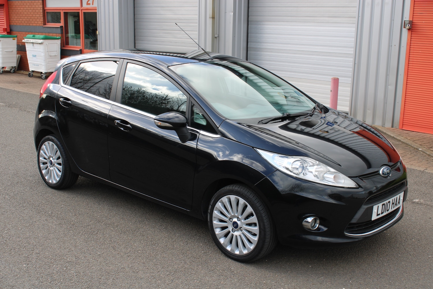 Used Ford Fiesta 2010 for sale - 78070754: Photo 9