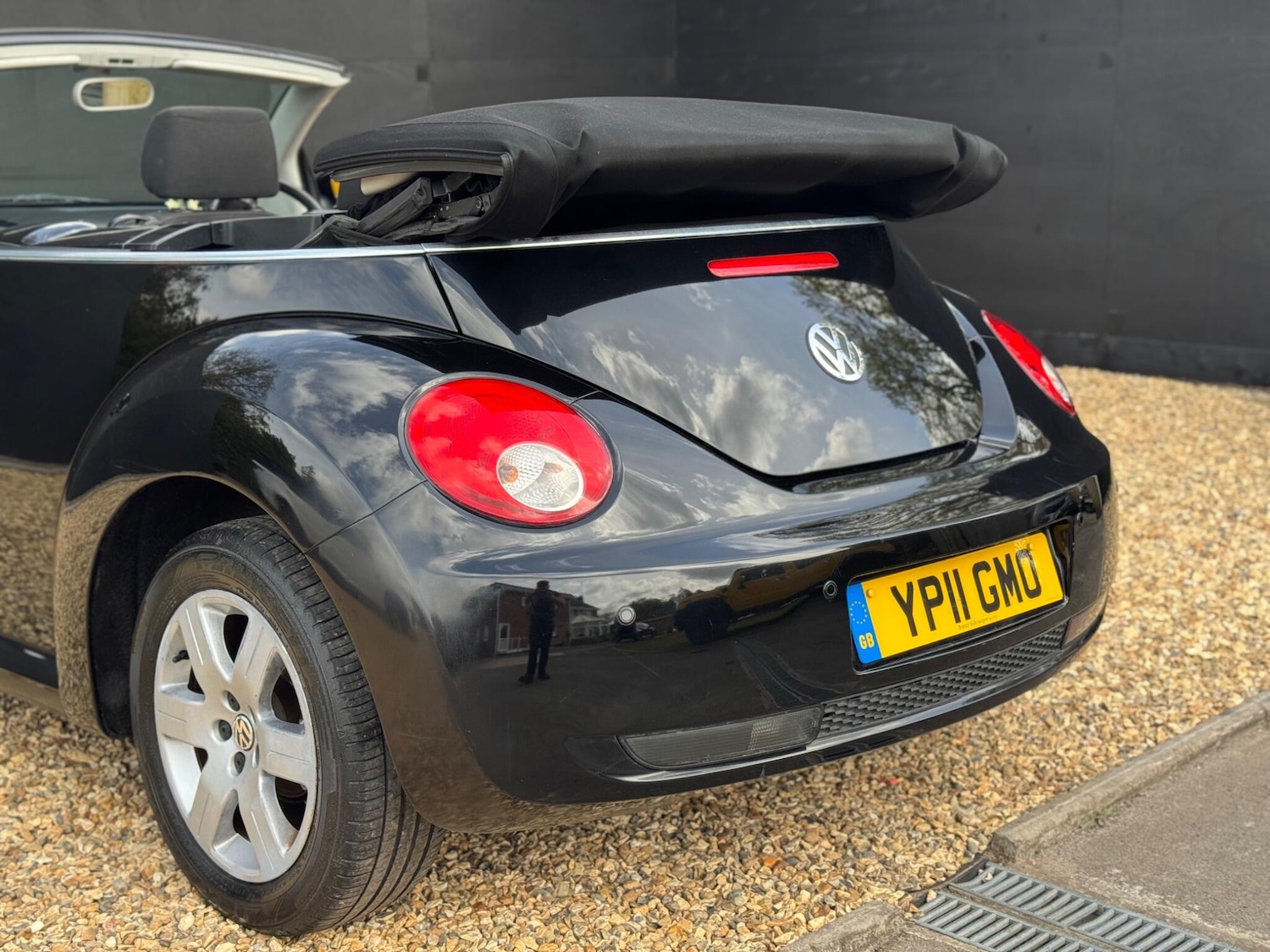 Used Volkswagen Beetle 2011 for sale - 78205074: Photo 16