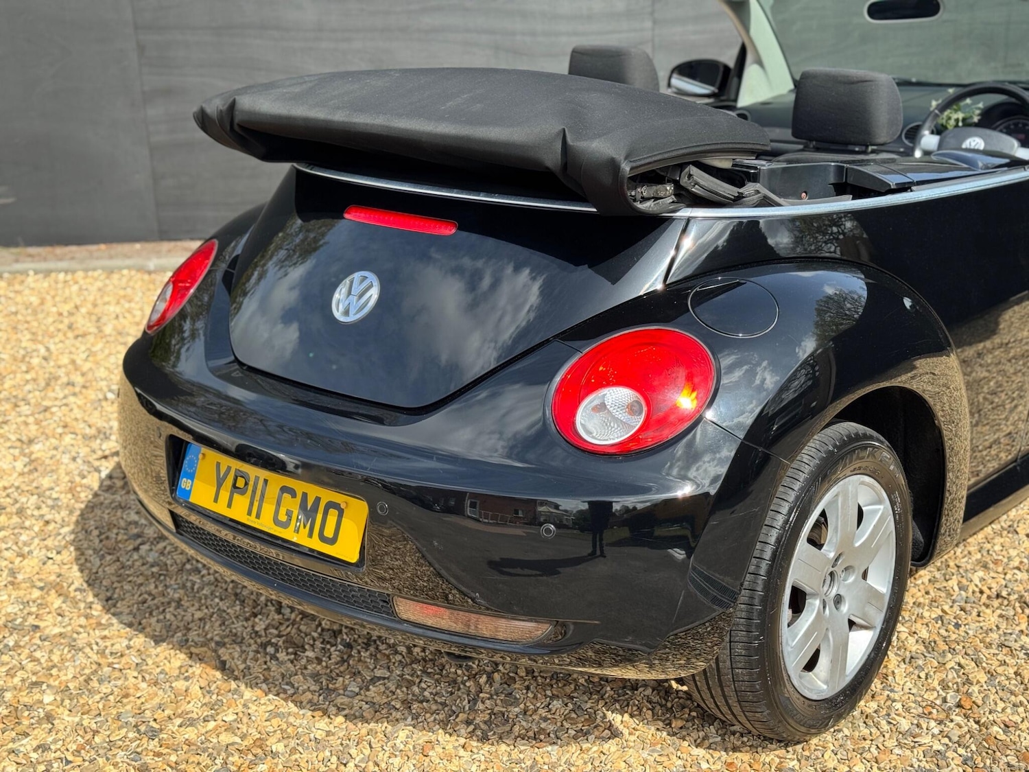 Used Volkswagen Beetle 2011 for sale - 78205074: Photo 26