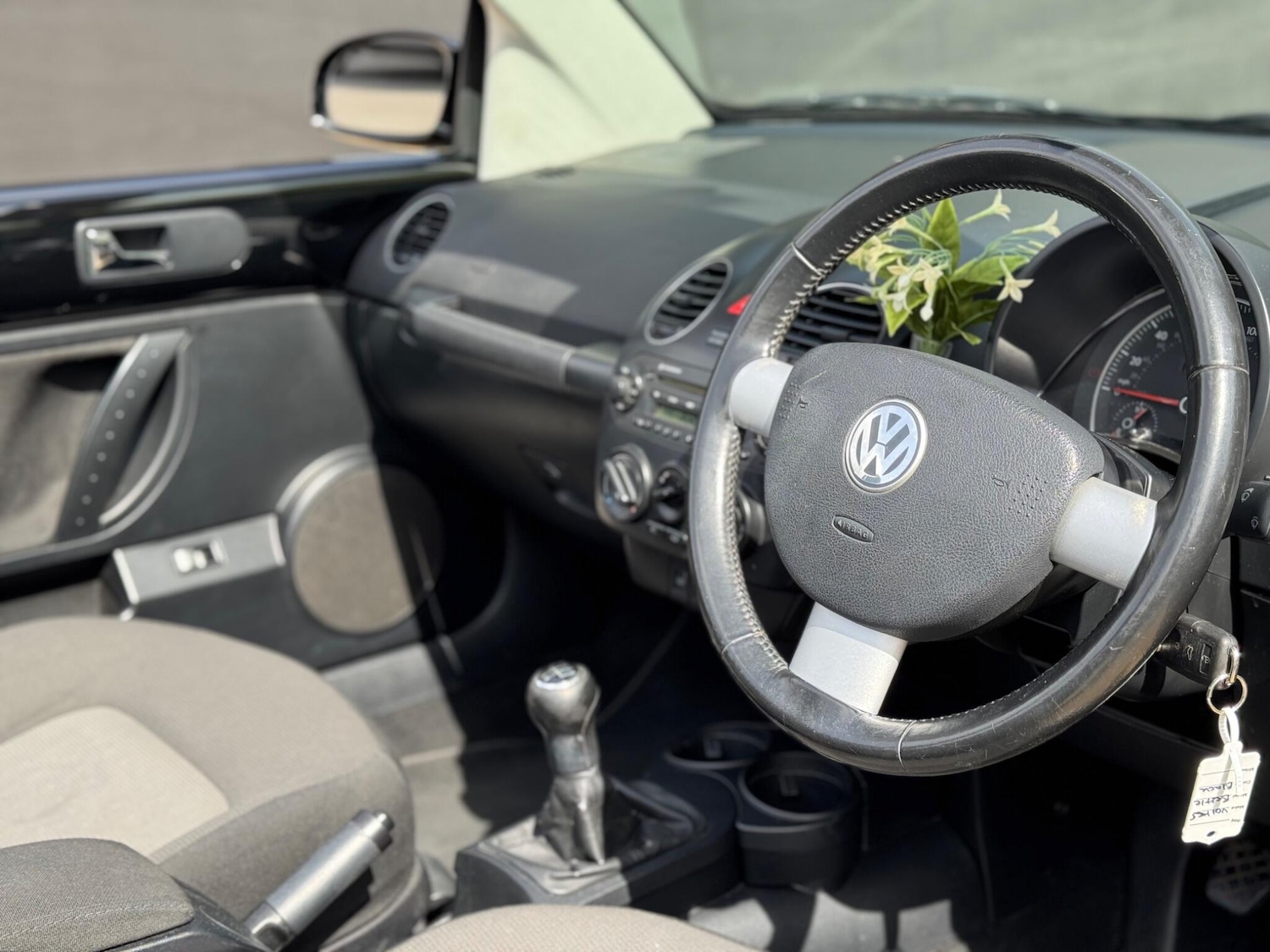 Used Volkswagen Beetle 2011 for sale - 78205074: Photo 29