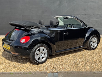 Used Volkswagen Beetle 2011 for sale - 78205074: Photo