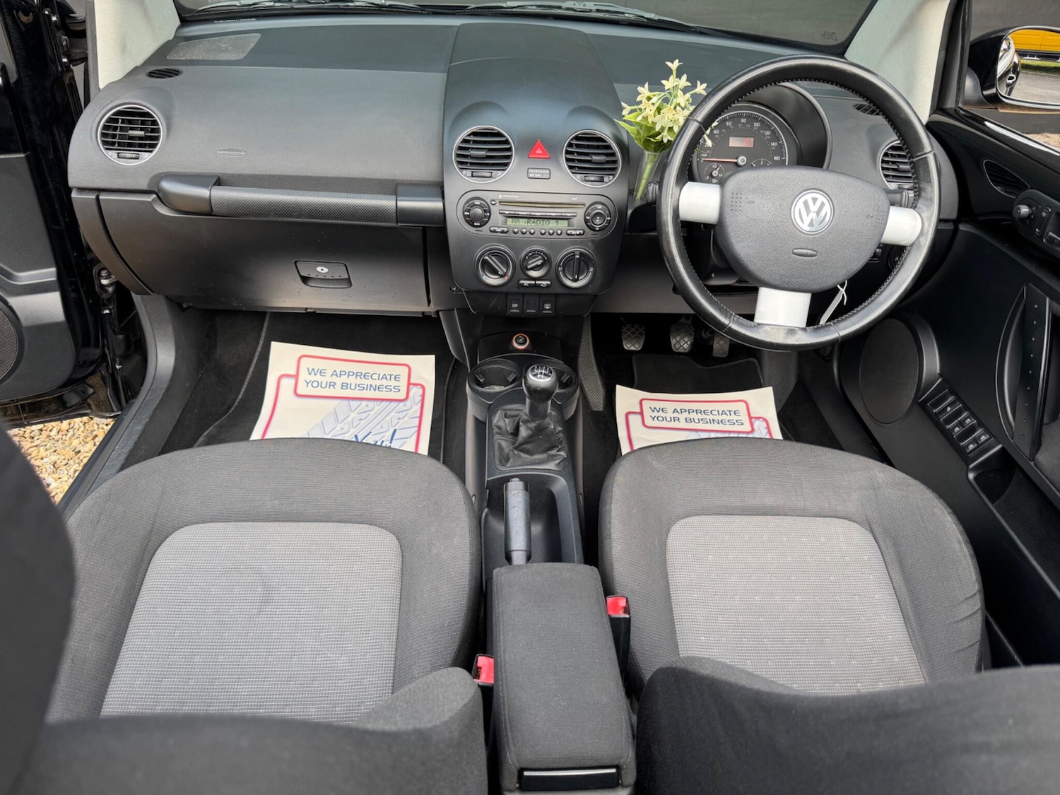 Used Volkswagen Beetle 2011 for sale - 78205074: Photo 6