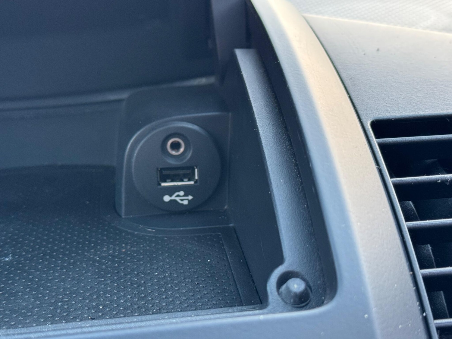 Used Nissan Note 2011 for sale - 77925914: Photo 26