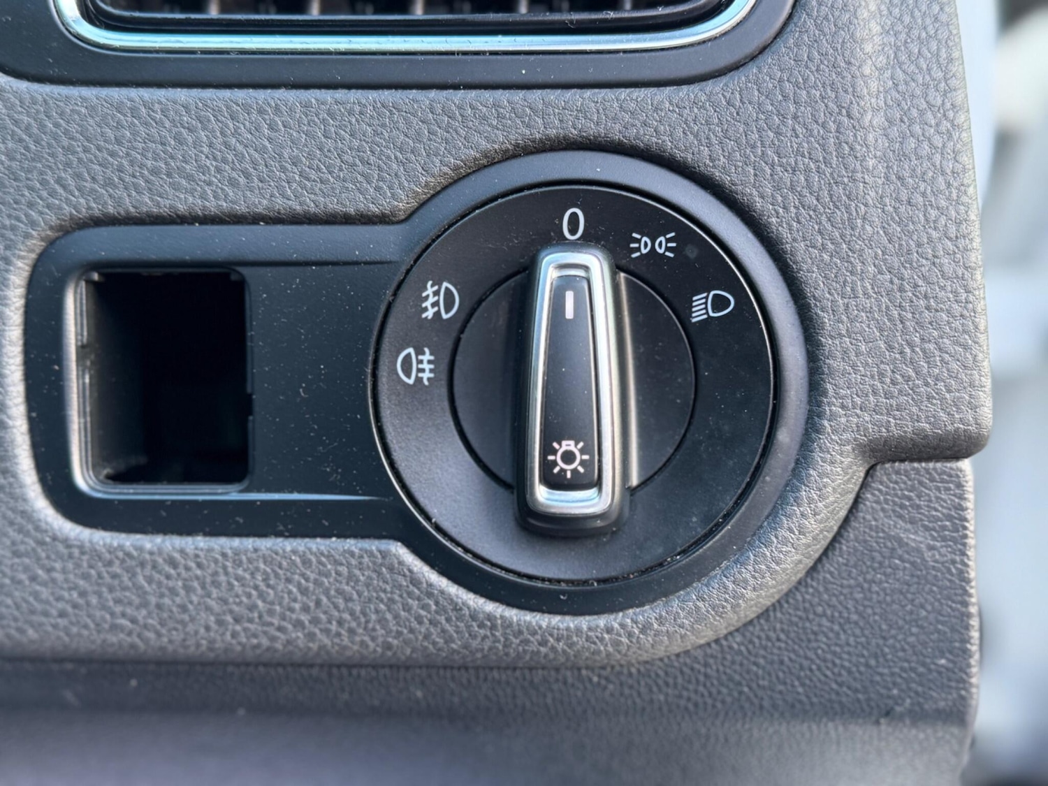 Used Volkswagen Polo 2016 for sale - 77670680: Photo 9