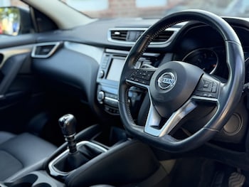 Used Nissan Qashqai 2017 for sale - 79478158: Photo