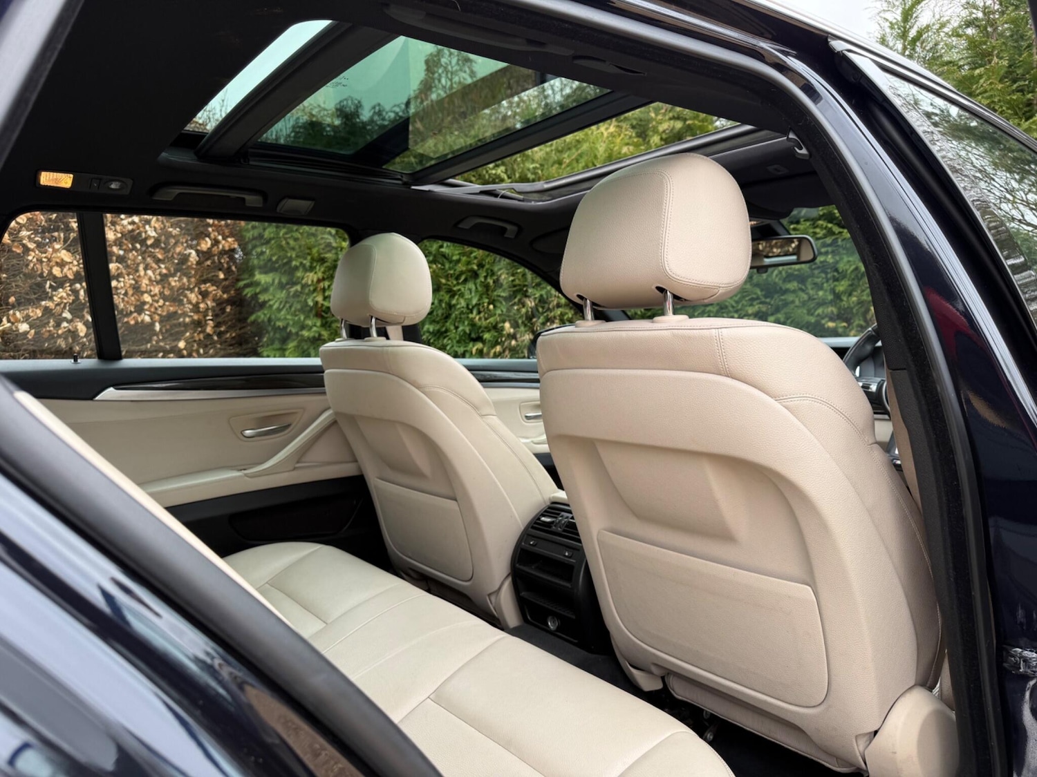 Used BMW 5 Series 2015 for sale - 78127365: Photo 32