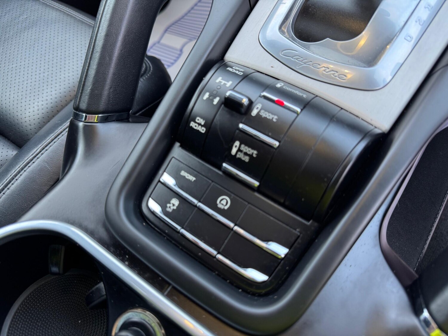 Used Porsche Cayenne for sale - 77670730: Photo 29