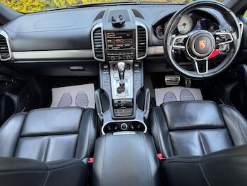 Used Porsche Cayenne 2015 for sale - 77670730: Photo