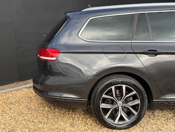 Used Volkswagen Passat 2018 for sale - 78260341: Photo