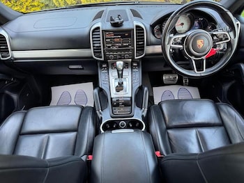 Used Porsche Cayenne 2015 for sale - 78507669: Photo
